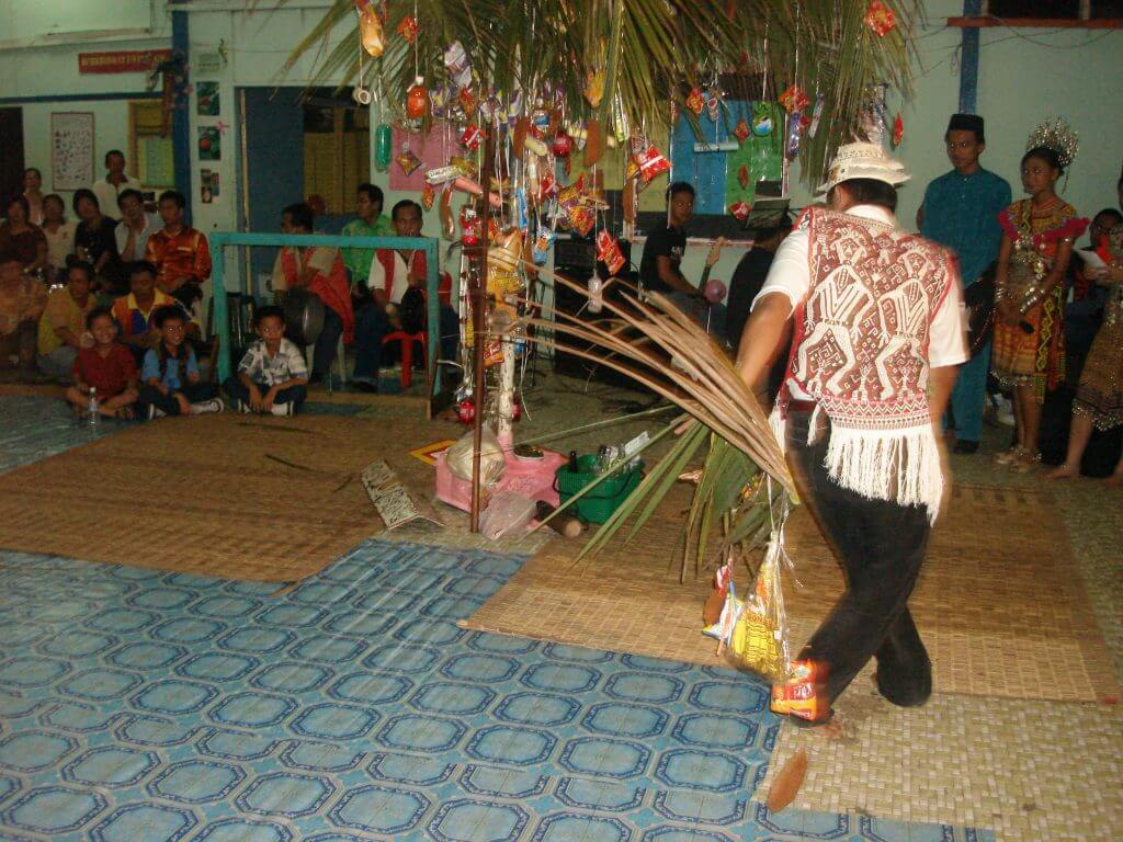 Sejarah Dan Info Menarik Mengenai Hari Gawai Dayak Di Sarawak