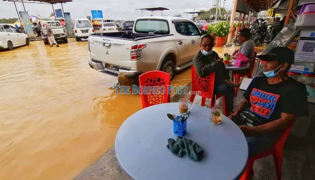 Akibat Hujan Lebat Dan Air Pasang Bandaraya Sibu Dilanda Banjir