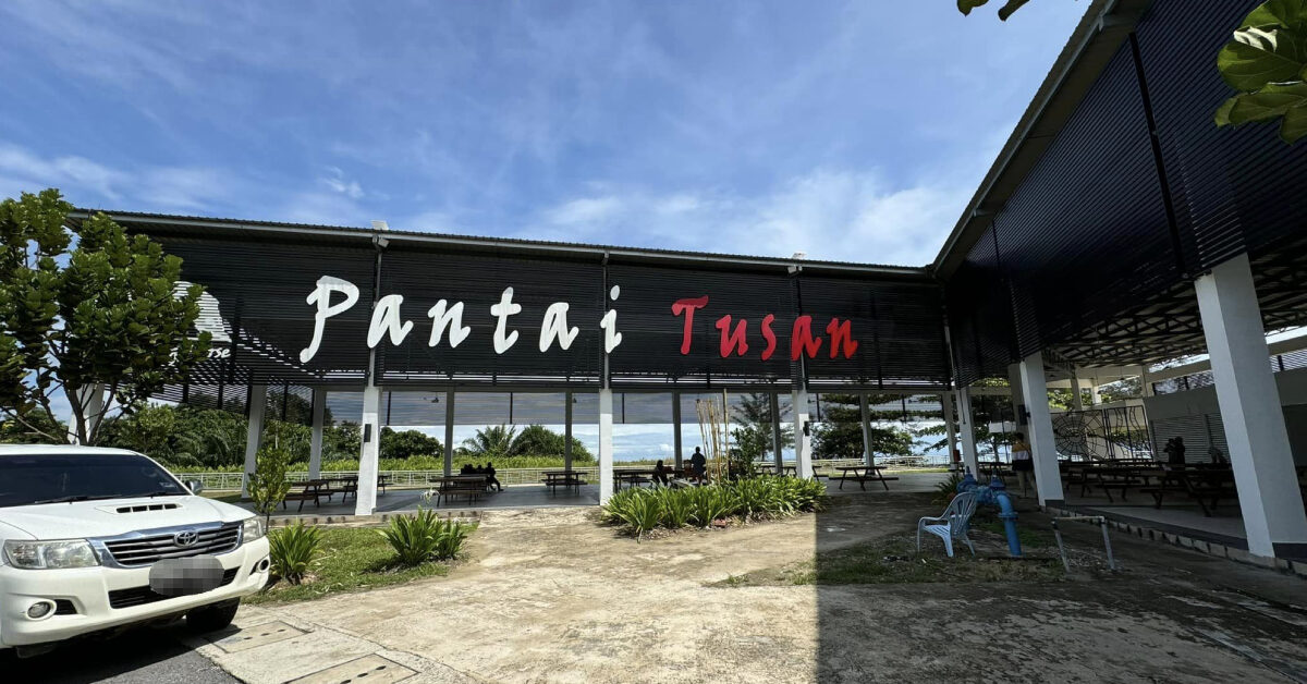 Lengkap Dengan Food Court, Pantai Tusan Bekenu Kini Dibuka Untuk Orang ...